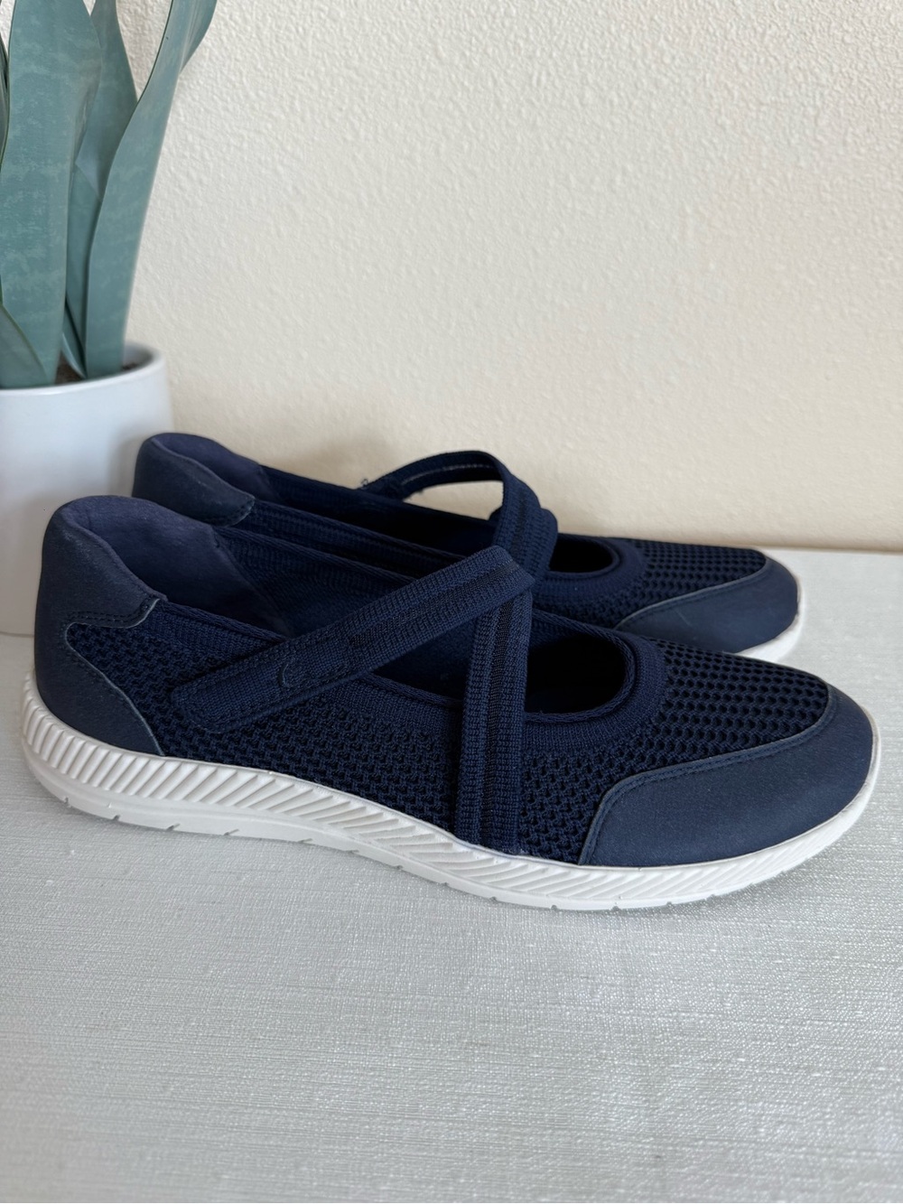 Easy Spirit Gwynn2 Navy Mesh Mary Jane Sneakers - Comfortable Everyday Slip-On